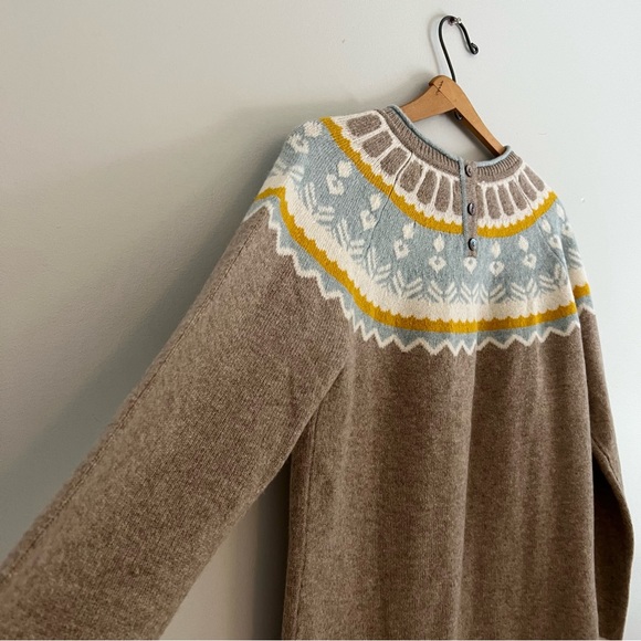 Nordic Style Sweater In Beige, Blue & Yellow - Picture 5 of 7